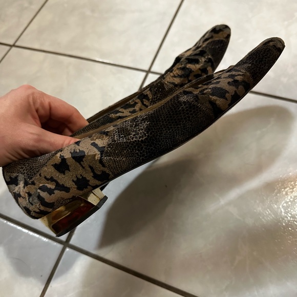 Stuart Weitzman animal print slip on shoes with gold detail heels 1.5” size 10 - Picture 6 of 13